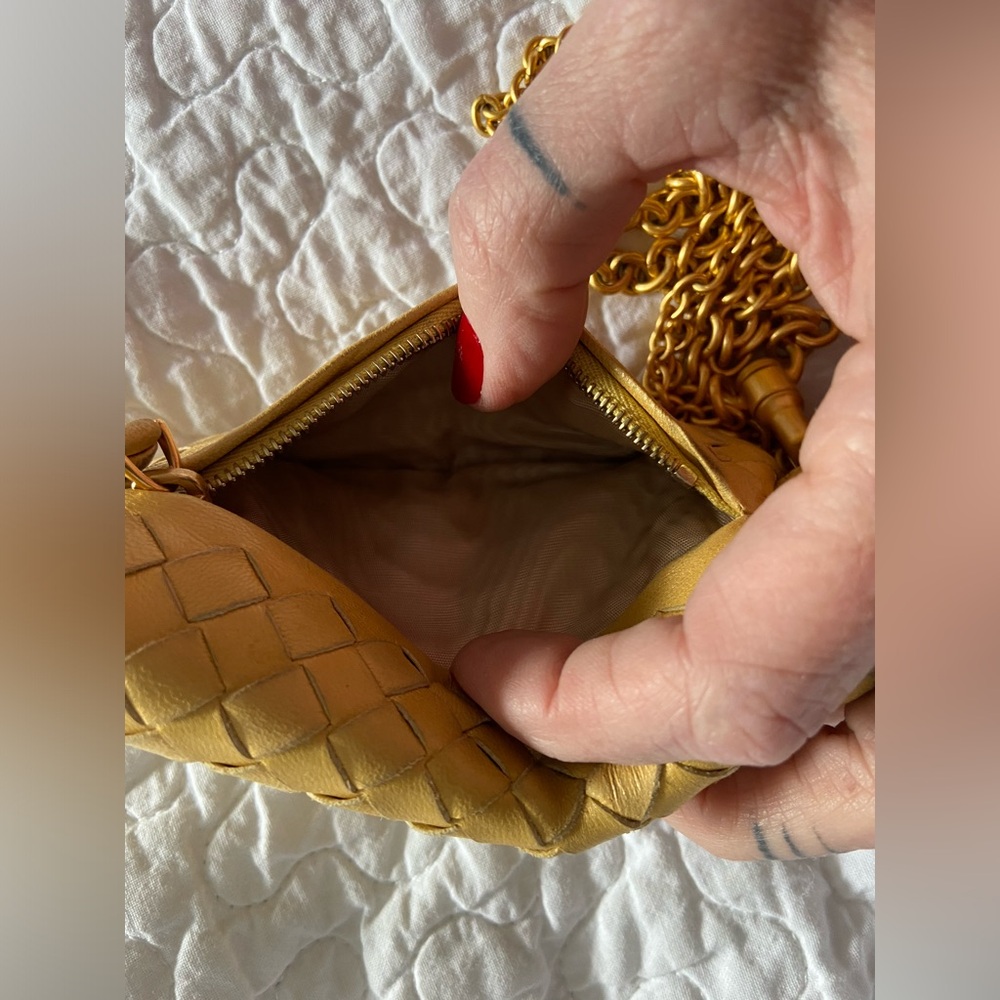 Bottega Veneta Gold Gilt Change Purse - Picture 7 of 16